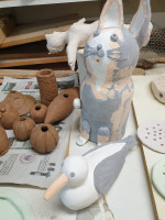 Katze glasiert vor dem Brennen